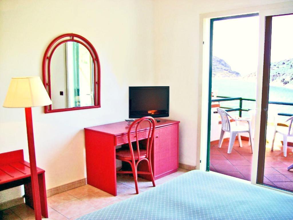 Hotel Scoglio Bianco Portoferraio Exteriör bild